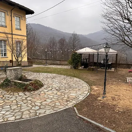 Rifugio La Madlena بيت شباب Coazze